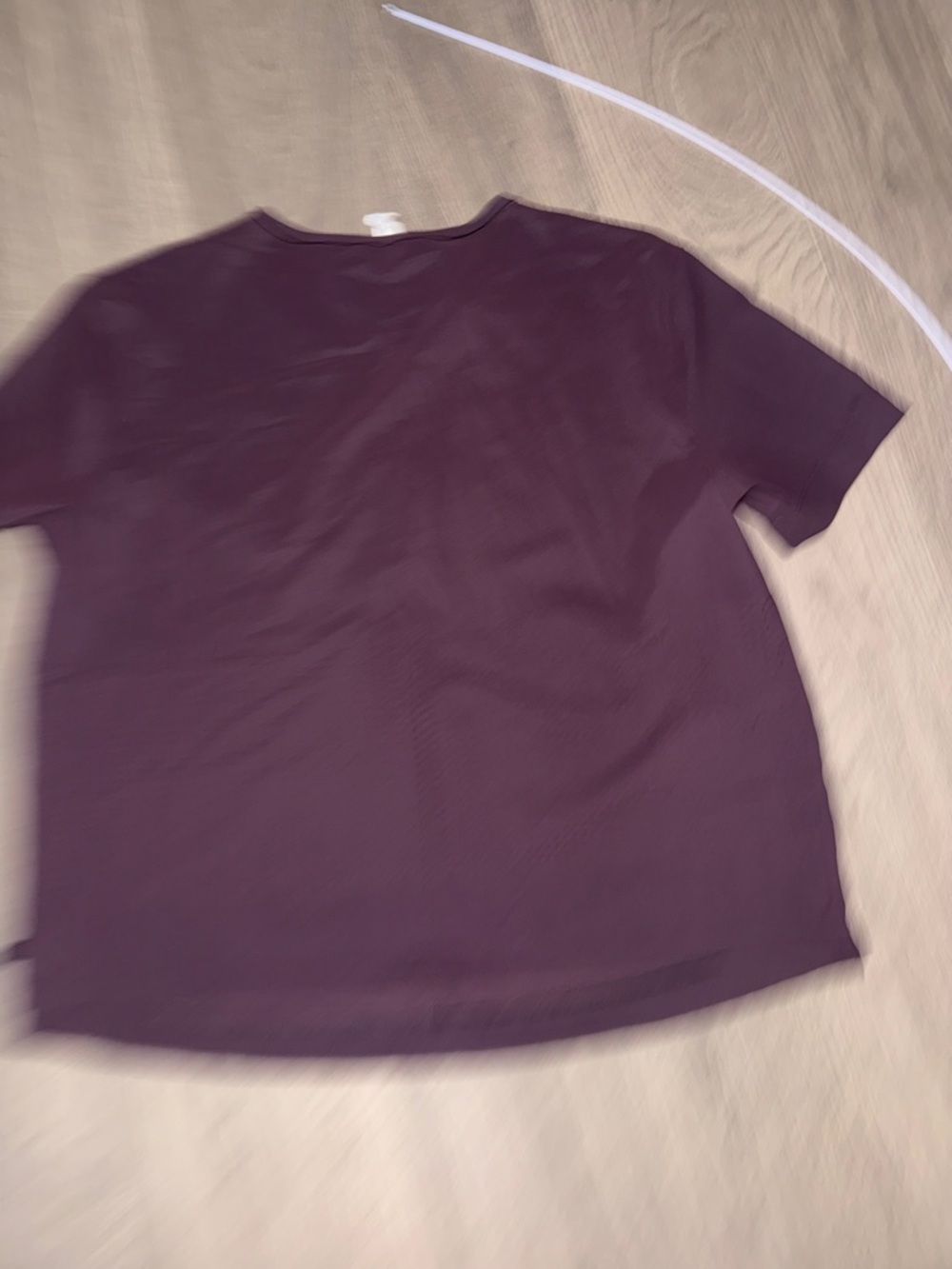 Lululemon Women’s Short Sleeve V-Neck Top in Plum - Picture 5 of 8